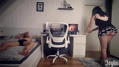 German Maid Plays With His pink cigar While He Chills - Joyliii